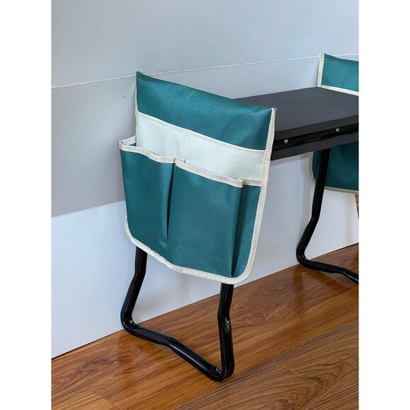 NIB Gardening Kneeling Bench with Tool Pouches - Picture 5 of 9